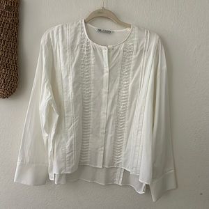 Zara women’s button down shirt Size L